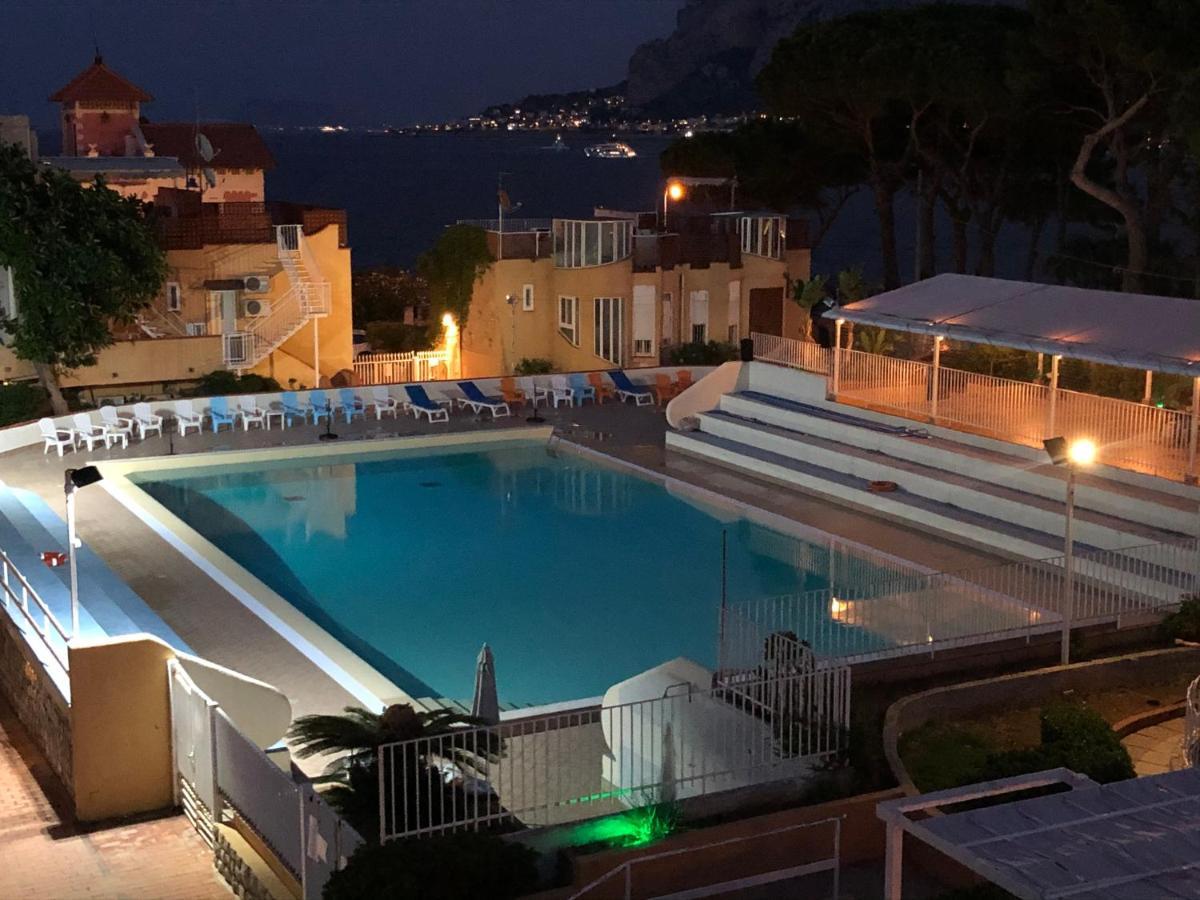 Ashur Apartments Mondello Exterior photo