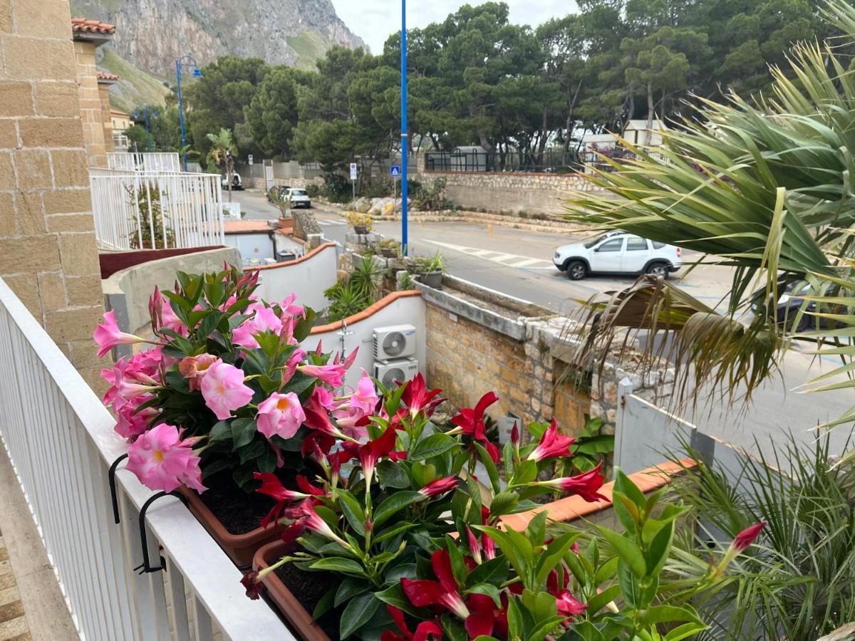 Ashur Apartments Mondello Exterior photo
