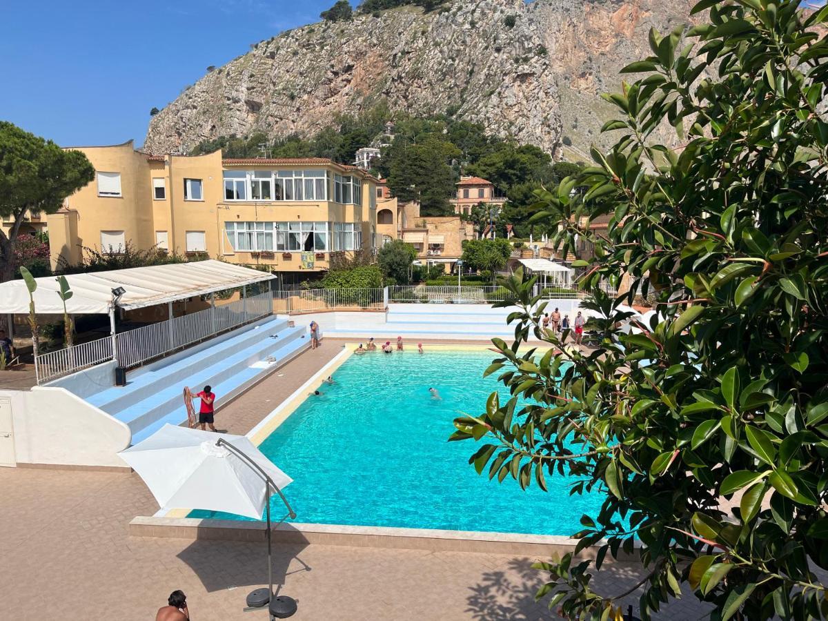 Ashur Apartments Mondello Exterior photo