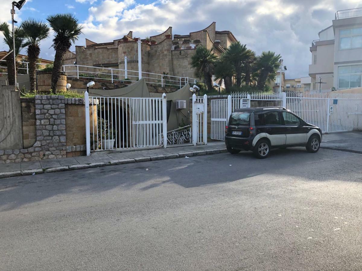 Ashur Apartments Mondello Exterior photo